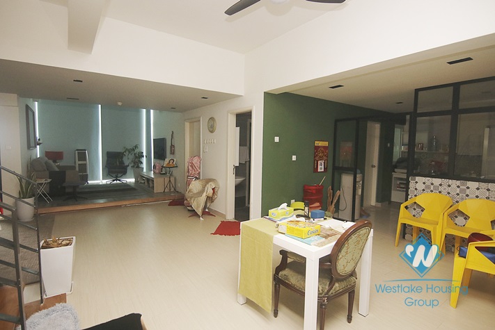 Beautiful duplex apartment for rent near Aeonmall Long Bien, Ha Noi